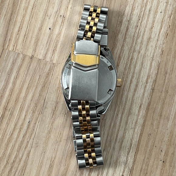 Belair Ladies Watch RARE Vintage Two Tone Bracelet White Dial Date Window - Picture 13 of 17